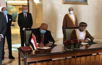 وزير الخارجية المصري يوقع مع نظيره العمانى مذكرات تفاهم