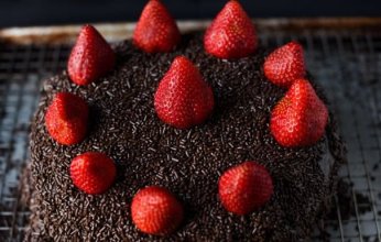 موس الشوكولاتة والفراولة