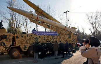 ايران تستفز المجمتع الدولي باستعراض للصواريخ الباليستية