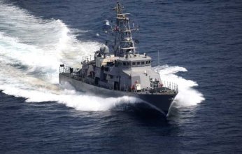 انقلاب مركب قبالة سواحل فلوريدا وفقدان أثر 39 شخصًا