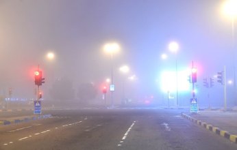 بعد تحويل رحلات الطيران.. متى ينتهى «ضباب الكويت»