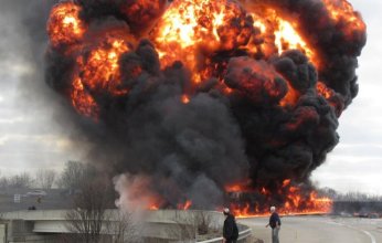 إدانات عربية لاستهداف صهاريج مطار أبوظبي