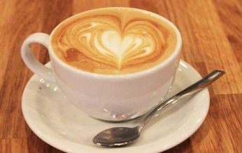 تعرف على فوائد القهوة باللبن