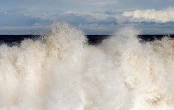 تسونامي يهدد اليابان من جديد والأرصاد تحذر من ارتفاع الأمواج