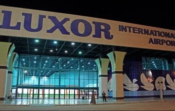 طائرة سودانية تهبط اضطرارياً بمطار الأقصر الدولي بسبب حريق بأحد المحركات