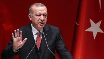 أردوغان يتعهد بالقضاء على «فقاعة التضخم» بعد انهيار «الليرة»