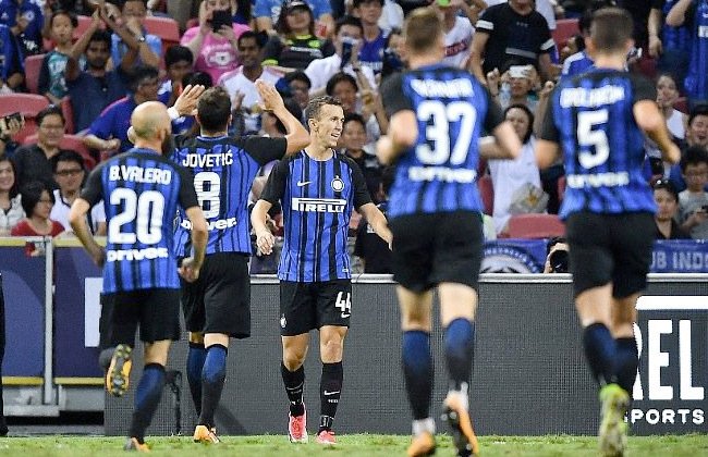 إنتر ميلان يفوز على فينيزيا 2 / 1 في الدوري الإيطالي إنتر ميلان يفوز على فينيزيا 2 / 1 في الدوري الإيطالي
