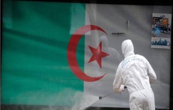 الجزائر تعلق الدراسة لمدة 10 أيام بالمدارس لمواجهة كورونا