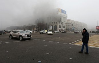 في ظل اشتعال الاحتجاجات.. رئيس كازاخستان يهدد باطلاق النار ويشكر روسيا