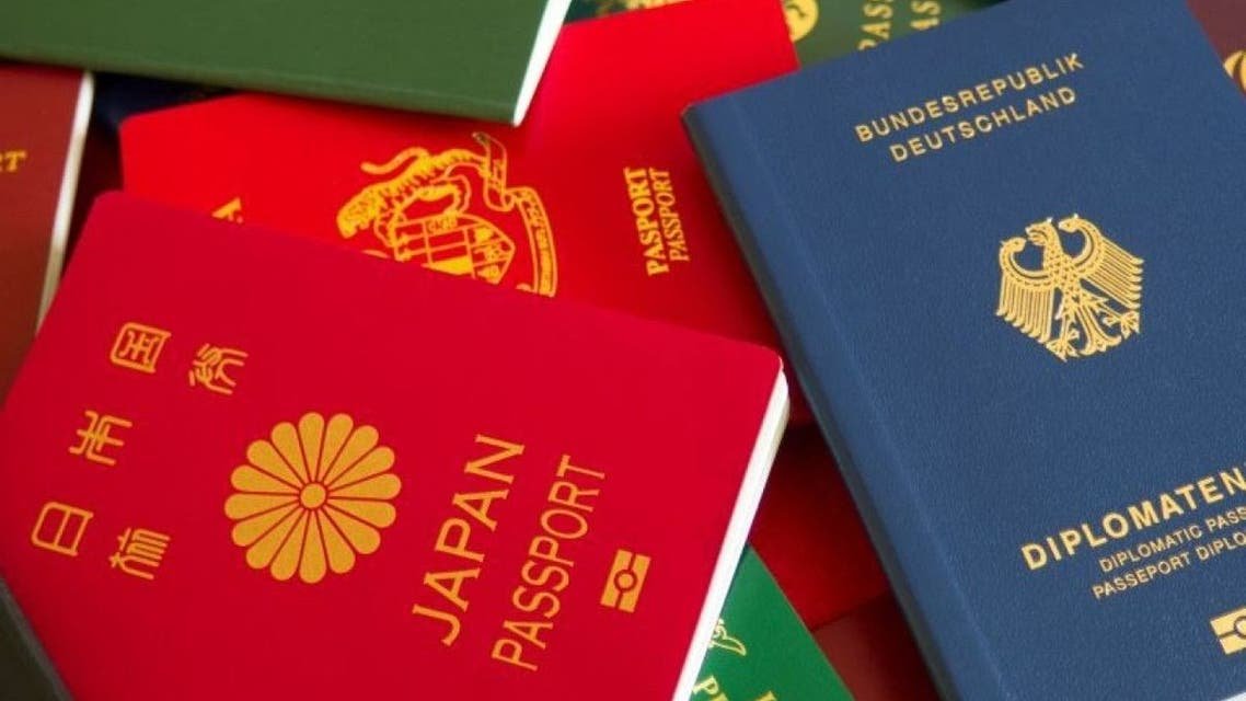 قوة جواز السفر.. «الإمارات» الأولى عالميا بالسفر لـ 160 دولة دون تاشيرة قوة جواز السفر.. «الإمارات» الأولى عالميا بالسفر لـ 160 دولة دون تاشيرة