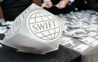 بريطانيا تستبعد روسيا من النظام المالي في لندن بعد الغزو لأوكرانيا