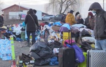 وداع الأحبة.. صور ترصد أهوال اندلاع الحرب في اوكرانيا