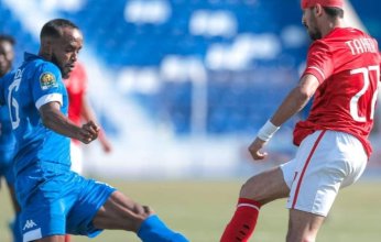 بعد التعادل مع الهلال.. بعثة الأهلي تصل مطار القاهرة