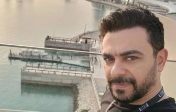 كريم الحسيني.. من نجومية في طفولته إلى بيع القهوة بشوارع القاهرة (بالفيديو)