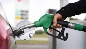 أسعار البنزين ترتفع بلبنان مع انخفاض مستمر فى سعر صرف الليرة أمام الدولار