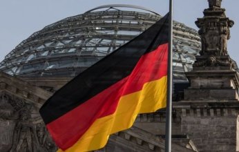"على خلفية الأزمة الروسية".. ألمانيا تدعو موظفيها لمغادرة أوكرانيا فورا