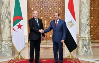 السيسي يناقش هاتفيا تفاصيل الوضع في ليبيا مع الرئيس الجزائري