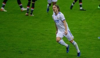 مودريتش افضل لاعب في ريال مدريد الشهر الماضي