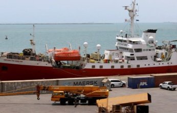 التحالف يعلن تدمير زورق مفخخ للحوثي بالحديدة