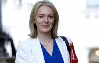 تفاصيل طرد السفير الروسي من مكتب وزيرة خارجية بريطانيا