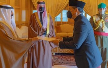 ملك البحرين يتسلم أوراق اعتماد ثلاثة سفراء جدد في المملكة