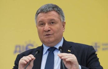 مستشار زيلينسكي يعلن التوصل إلى نوع من التسوية في المفاوضات مع روسيا