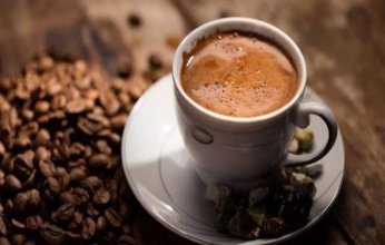 بعد تناول 200 كوب من القهوة.. وفاة مدرب رياضي في بريطانيا