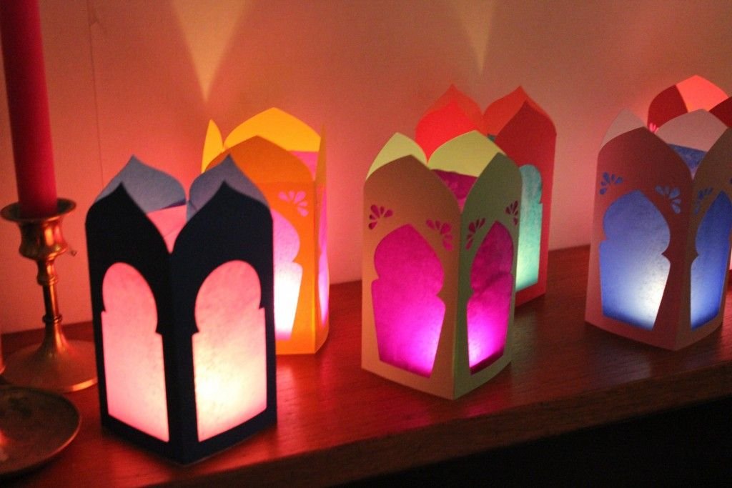 مع اقتراب شهر رمضان.. إليكِ مجموعة أفكار لتزيين وتجميل منزلك 4 khaligyoun40783
