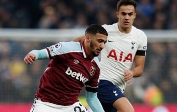 بن رحمة الجزائري يتلقى صدمة جديدة من مانشستر يونايتد