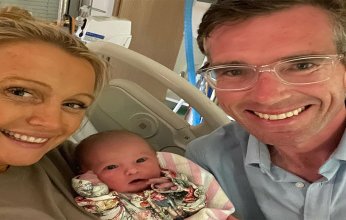 رئيس وزراء ساوث ويلز الأسترالية يعلن قدوم طفله السابع على فيسبوك