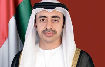 عبد الله بن زايد يبحث مع نظيره الأوكراني هاتفياً تطورات الأزمة في أوكرانيا