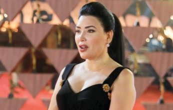 عبير صبري تخطف الأنظار بفستان تايجر في أحدث جلسة تصوير