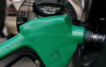 أسواق لبنان تشهد زيادة غير مسبوقة في أسعار الوقود