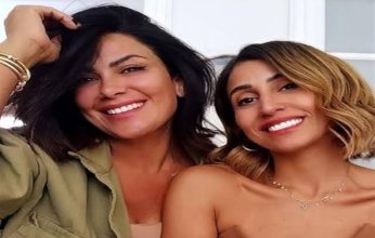 دينا الشربيني تواصل روحها المرحة.. وتظهر مع صبا مبارك في فيديو فكاهي جديد