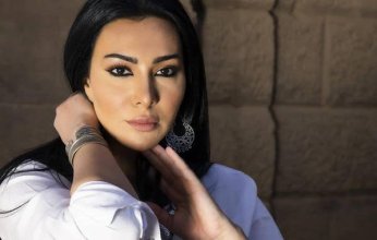 ميرهان حسين تشارك جمهورها بصور لها بالحجاب على إنستجرام