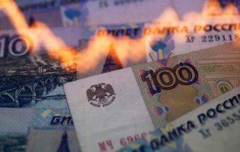 الروبل الروسي يهبط لأدنى مستوى في تاريخه أمام الدولار