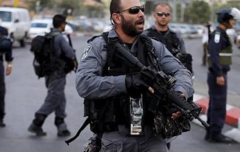 زوارق إسرائيلية تهاجم صيادين قبالة غزة واغلاق معبرى "إيرز" وكرم أبو سالم