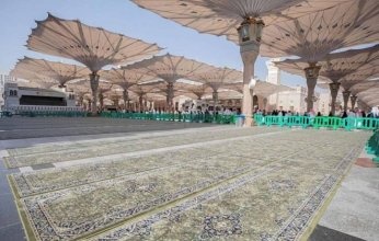 بجودة عالية 25 ألف سجادة تغطي ساحات المسجد النبوي
