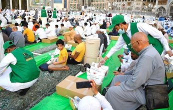 شؤون الحرمين تعلن توزريع مليون وجبة إفطار للصائمين في ساحات المسجد الحرام