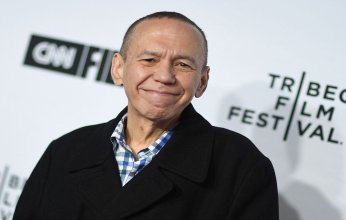 وفاة الممثل الكوميدي الأمريكي جيلبرت جوتفريد عن عمر يناهز 67 عاما