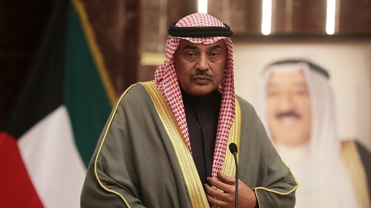 عاجل.. رئيس وزراء الكويت يتقدم باستقالته قبل حضوره البرلمان عاجل.. رئيس وزراء الكويت يتقدم باستقالته قبل حضوره البرلمان