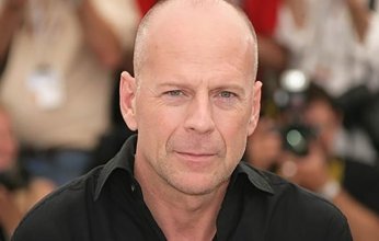 عائلة الممثل بروس ويليس تفجر مفاجأة بشأن اعتزالة