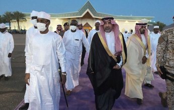 رئيس المجلس العسكري الانتقالي بجمهورية تشاد يغادر السعودية متوجها الى بلاده