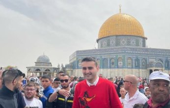 شاهد.. «الشيف بوراك» يشارك آلاف الفلسطينيين فرحة رمضان في المسجد الأقصى