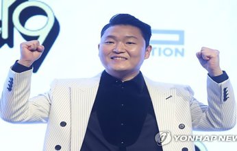 المطرب الشهير "ساي" يعود بألبوم جديد