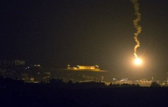 طائرات الإحتلال الإسرائيلي تقصف مواقع فلسطينية جنوبي قطاع غزة