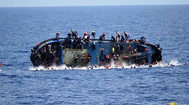 قبالة سواحل تونس.. مصرع 12 مهاجراً وفقدان 10 في غرق أربعة زوارق قبالة سواحل تونس.. مصرع 12 مهاجراً وفقدان 10 في غرق أربعة زوارق