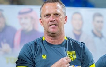 إقالة مدرب التعاون السعودي دين بروم