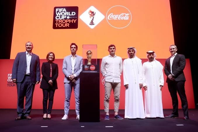 دبي تستقبل النسخة الأصلية لكأس العالم 2022 دبي تستقبل النسخة الأصلية لكأس العالم 2022