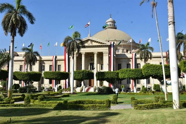الحكومة المصرية تنفي فرض رسوم على طلاب الجامعات الحكومية كشرط لأداء الامتحانات الحكومة المصرية تنفي فرض رسوم على طلاب الجامعات الحكومية كشرط لأداء الامتحانات